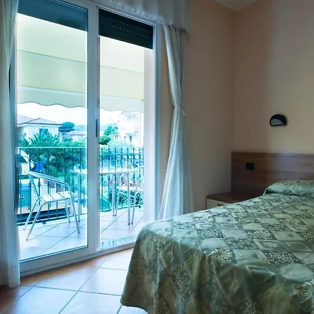 Mirafiori Szálloda 3*