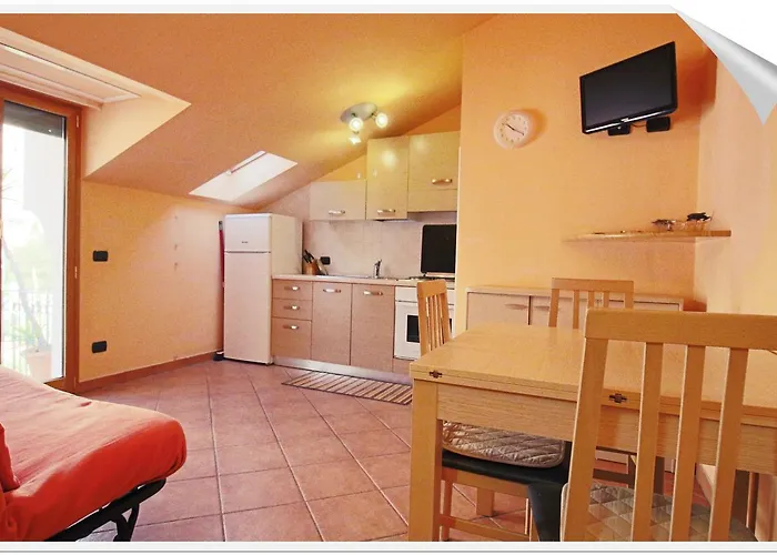 Mirafiori Отель Лоано